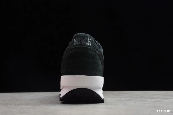 Black Nylon sacai Waffle Nike LD BV0073-002  0830